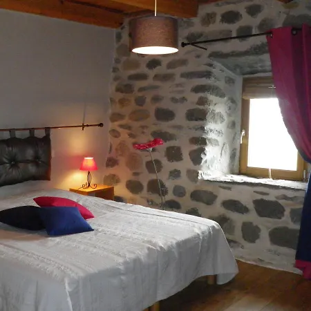 Suchasson Chambres D'hotes Alojamento de Acomodação e Pequeno-almoço Sagnes-et-Goudoulets